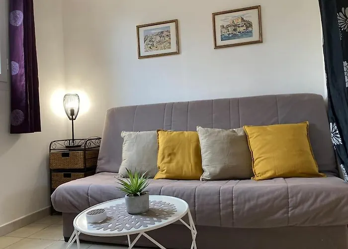 Maison Avec Jardin Et Parking Prive A 300m Du Centre De -vecchio * Porto-Vecchio (Corsica)