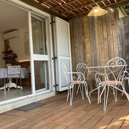 Maison Avec Jardin Et Parking Prive A 300m Du Centre De -vecchio * Porto-Vecchio (Corsica)